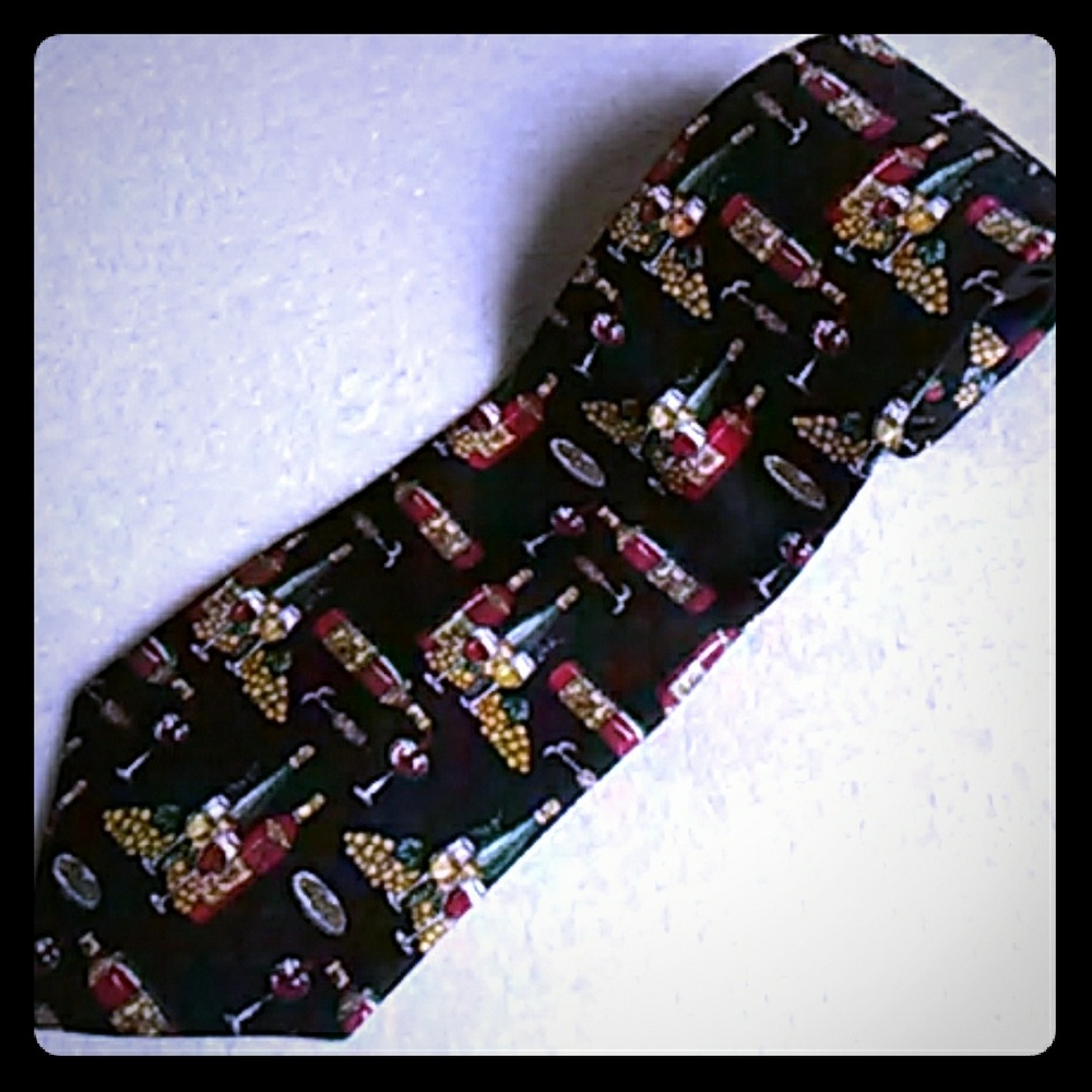 VTG 90'S Wembley. 100% Silk Wine  Tie GUC Nice